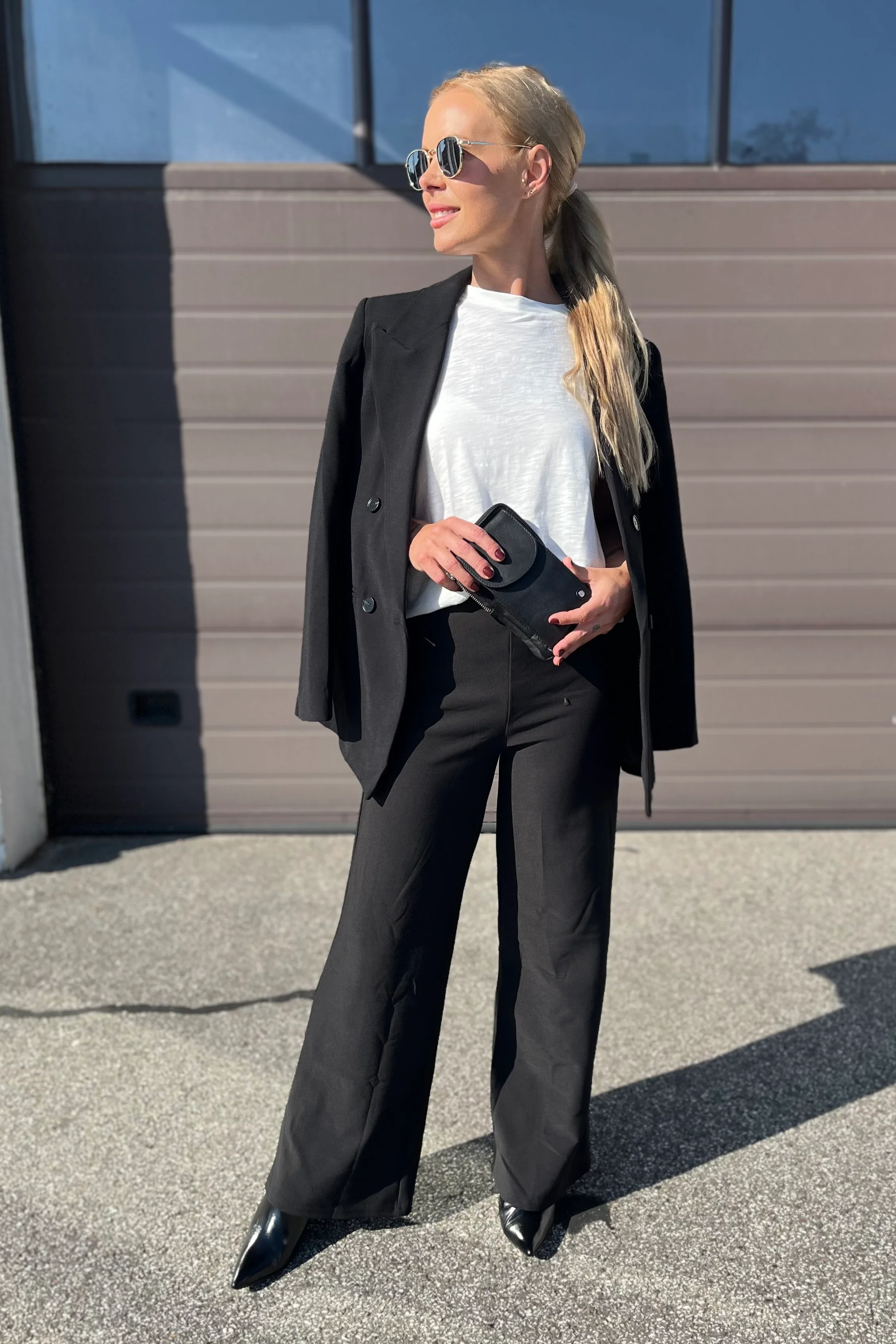 Henne Wide Pants | Black | Bukser fra Liberté - Image 2