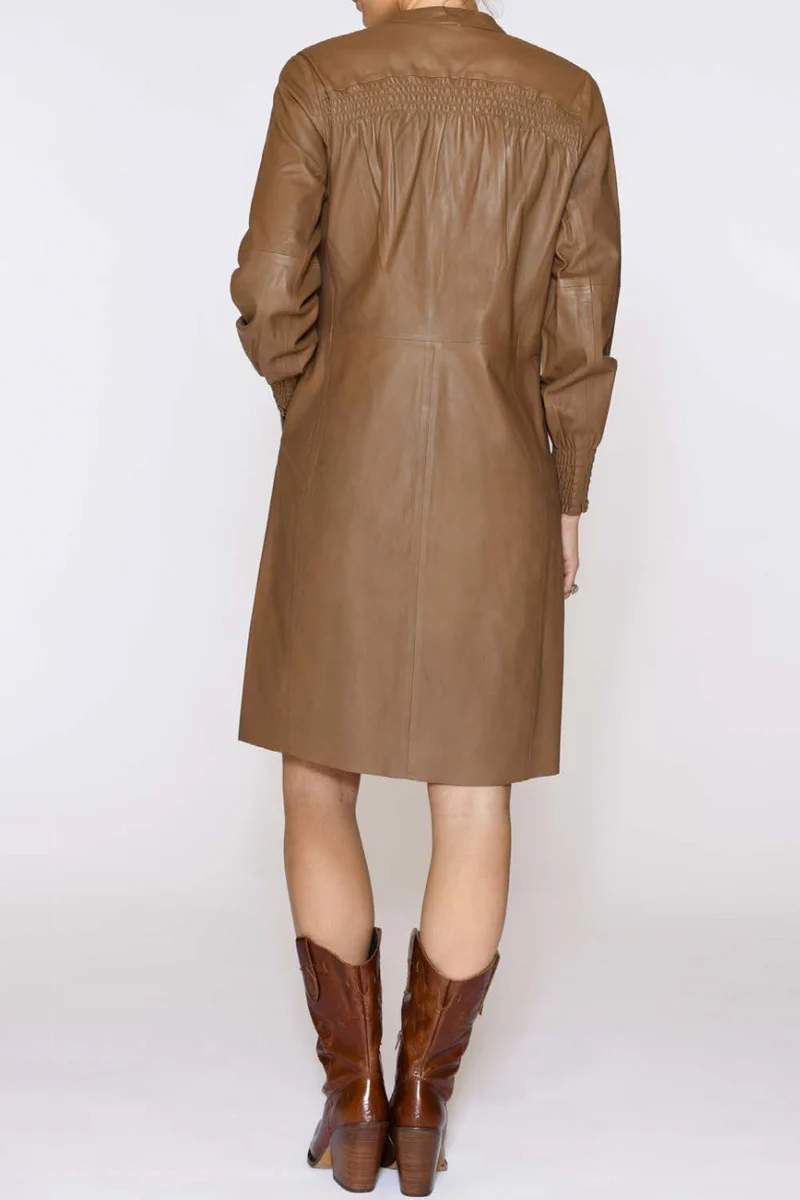 Henryka, knee leather dress | Raw Hide | Kjole fra Gustav - Image 5