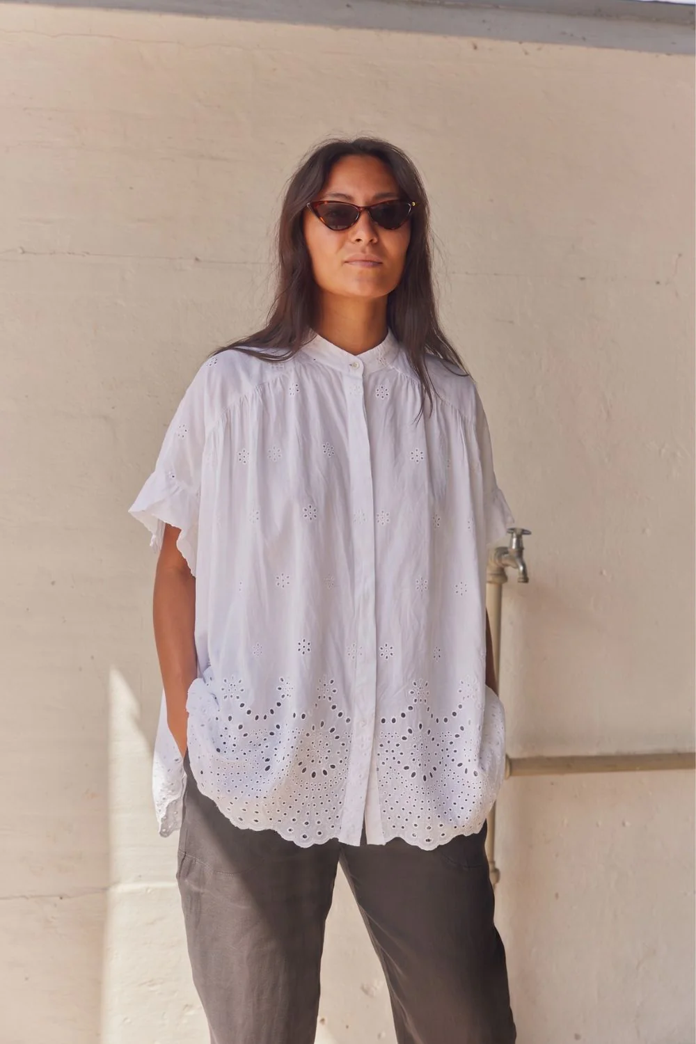 Hevea Tunic | Hvid | Skjorte fra Atelier C - Image 2