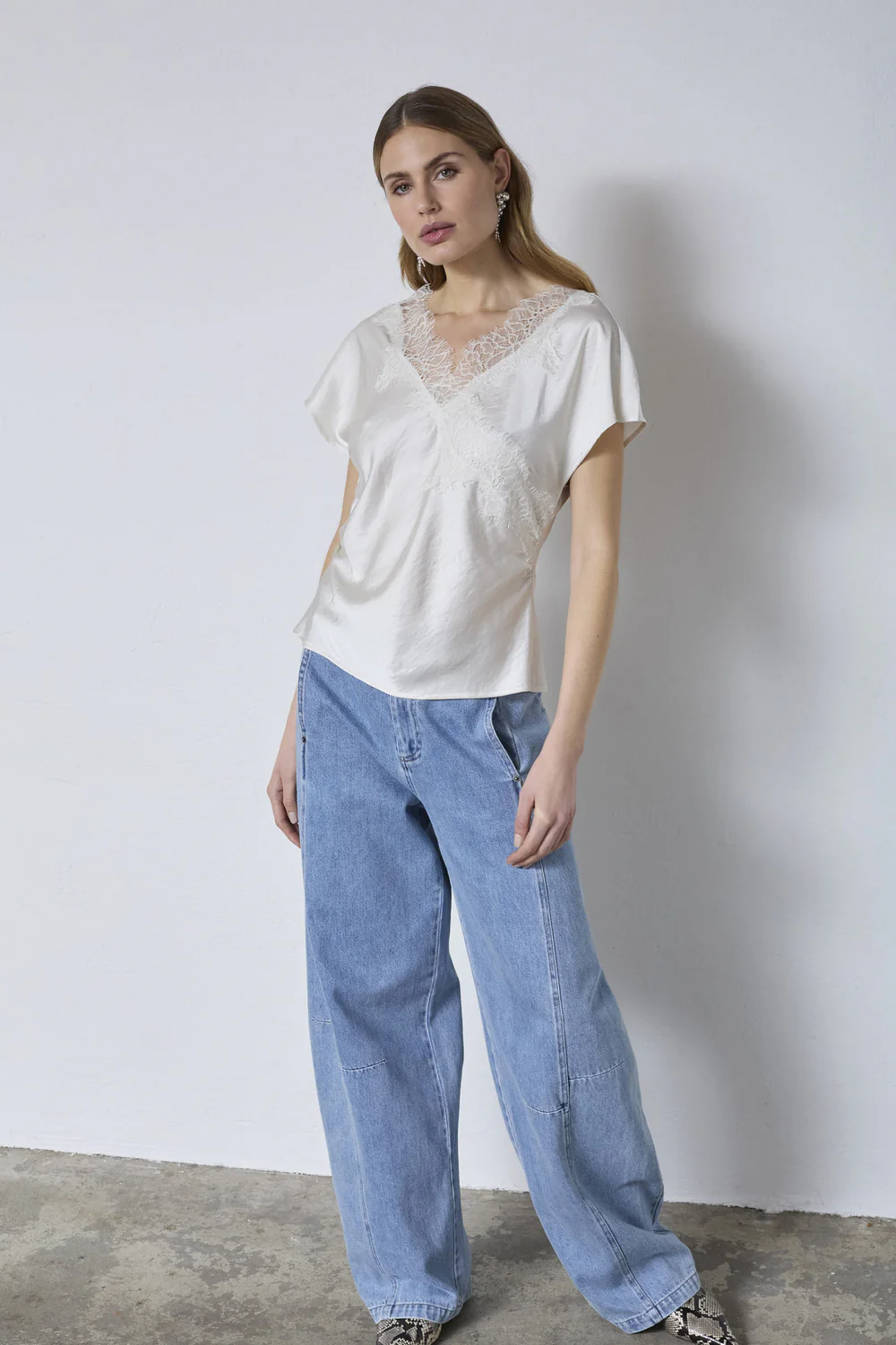 Iduncc Lace Ss Blouse | Off White | Skjorte fra Co'Couture - Image 2