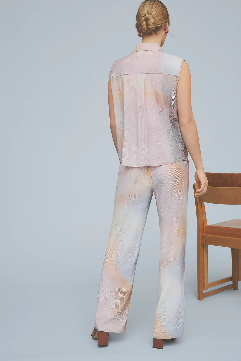 Ilona Sleeveless Shirt | Beige w. Light Blue | Skjorte fra Gustav - Image 5