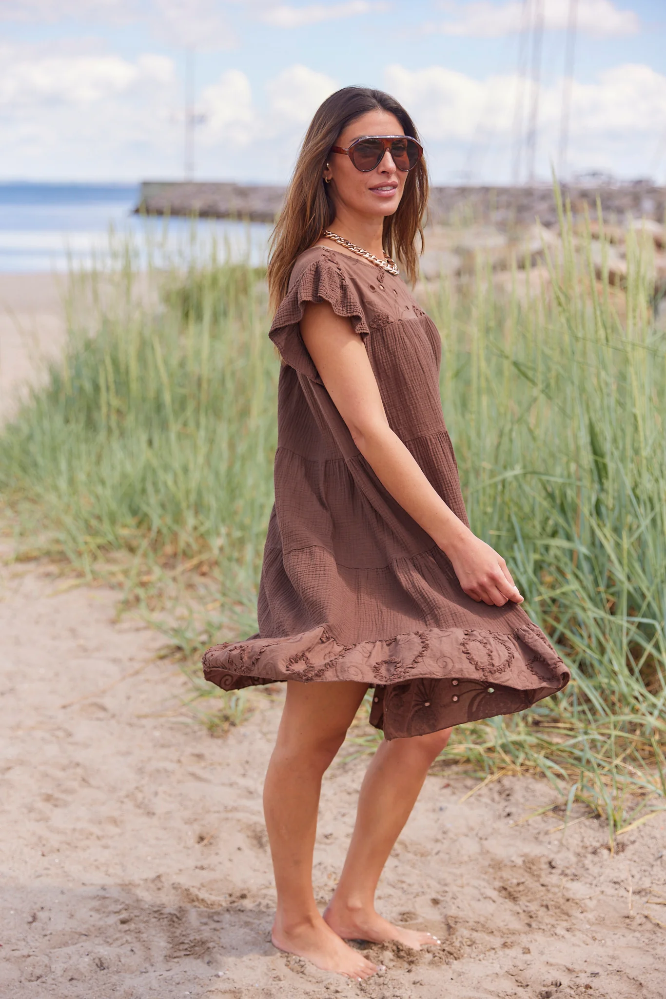 Ivy Anglaise Dress | Chocolate - Image 3