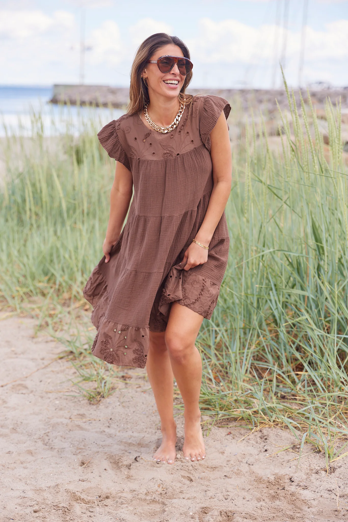 Ivy Anglaise Dress | Chocolate - Image 5