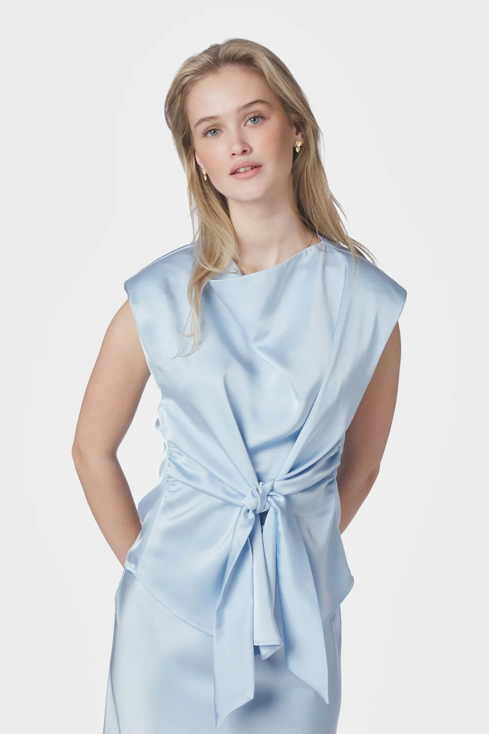 Katarim Heavy Sateen Top | Light Blue | Top fra Neo Noir - Image 4