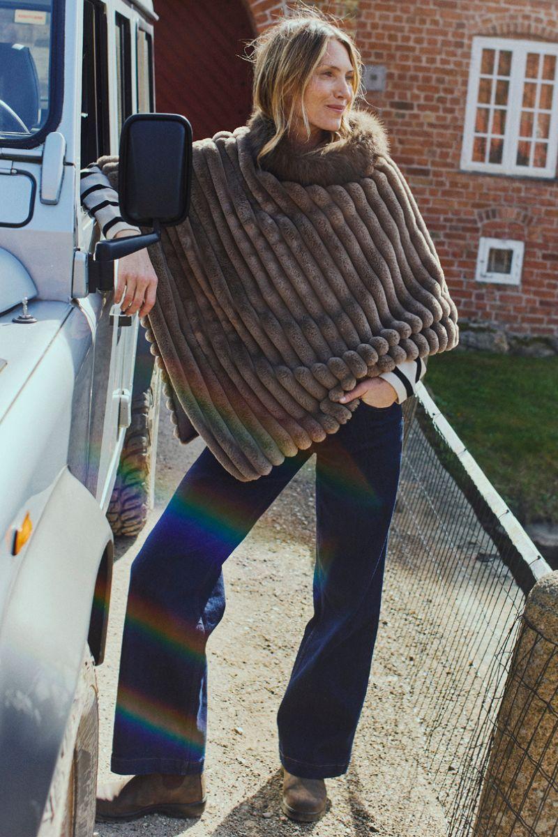 Kokan Cape 206734 | Desert Taupe W. Morel | Jakke fra Freequent - Image 2