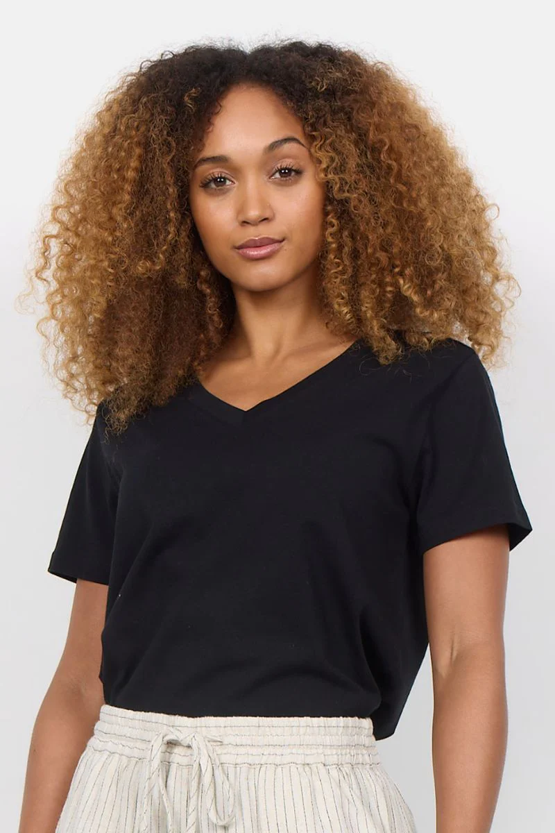 Lulu Classic V Tee | Sort | T-shirt fra Statebird - Image 2