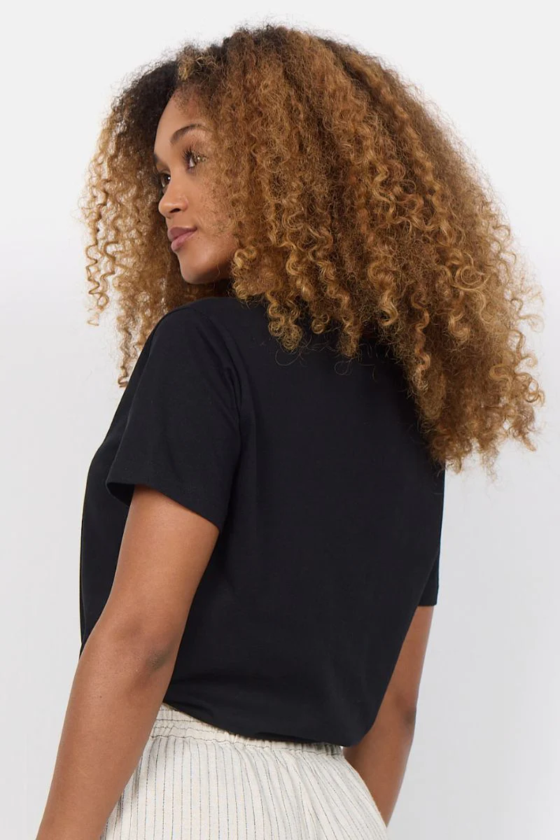Lulu Classic V Tee | Sort | T-shirt fra Statebird - Image 5