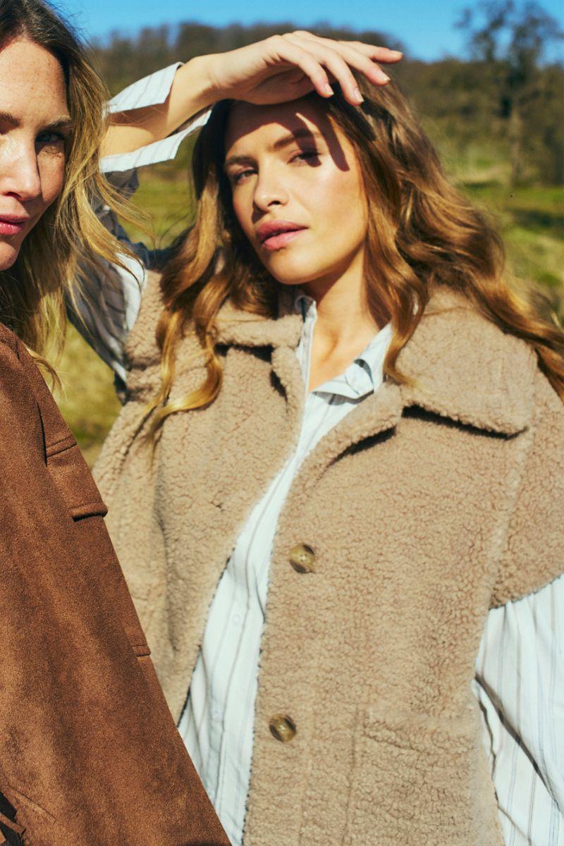 Lamby Waistcoat 206965 | Simply Taupe | Jakke fra Freequent - Image 16