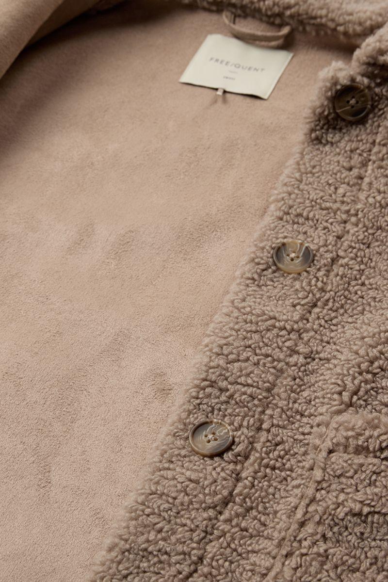 Lamby Waistcoat 206965 | Simply Taupe | Jakke fra Freequent - Image 6