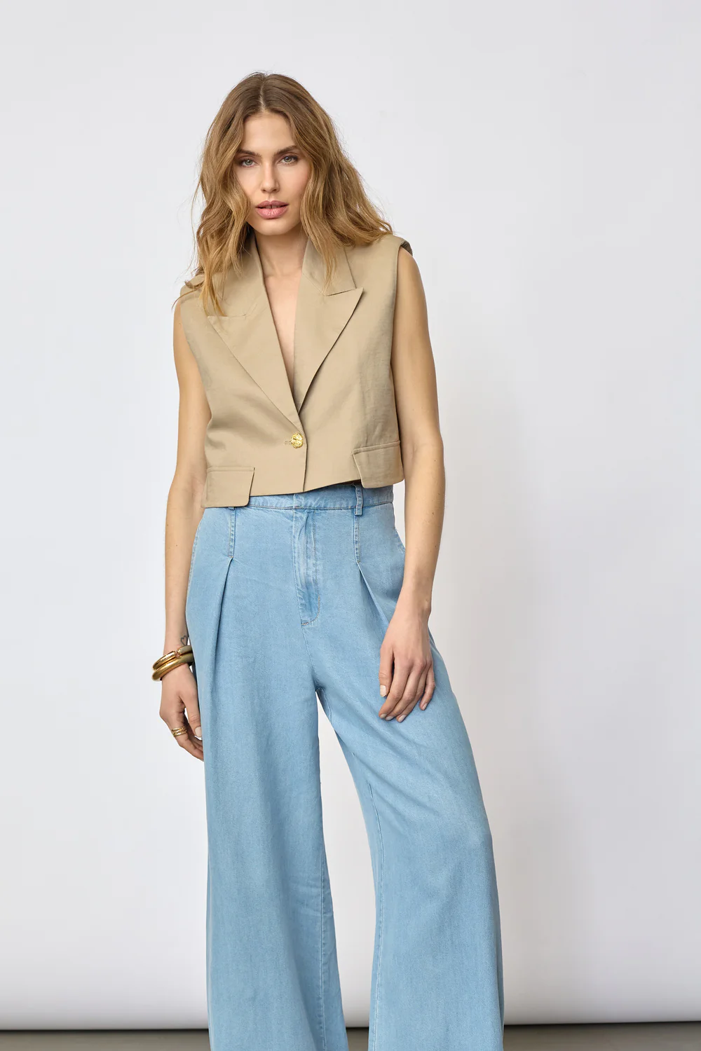 Leilacc Linen Crop Vest | Bisquit | Vest fra Co'Couture - Image 3