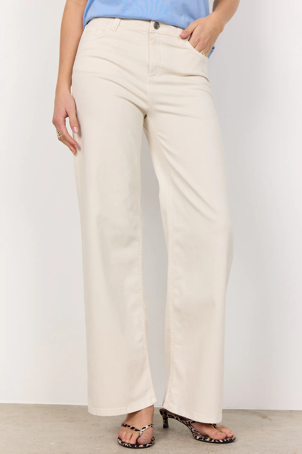 Nara Jeans | Cream | Jeans fra French Laundry - Image 2