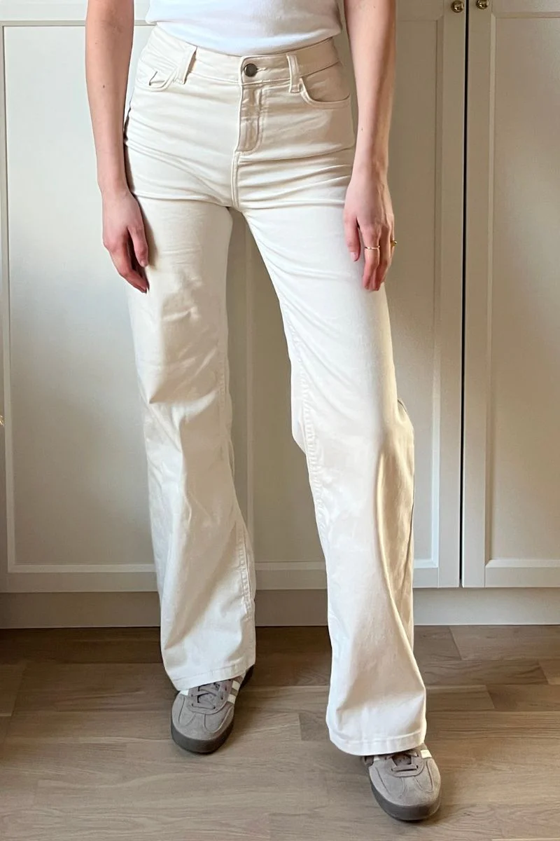 Nara Jeans | Cream | Jeans fra French Laundry - Image 6