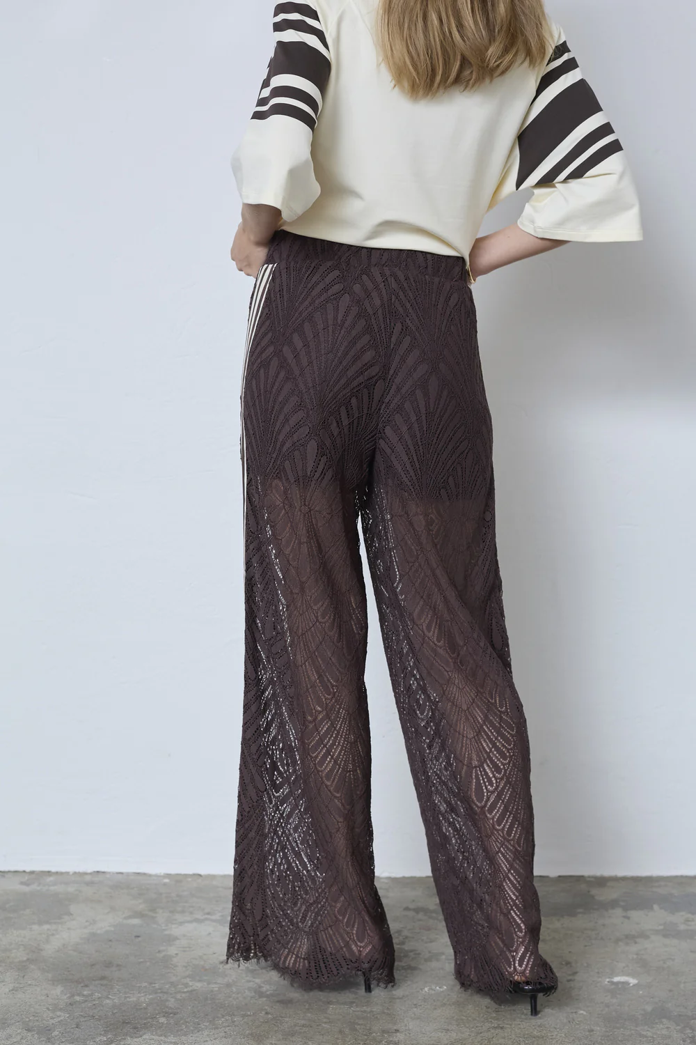 Leti Lace Panel Pant 41050 | Dark Brown | Bukser fra Co'couture - Image 5