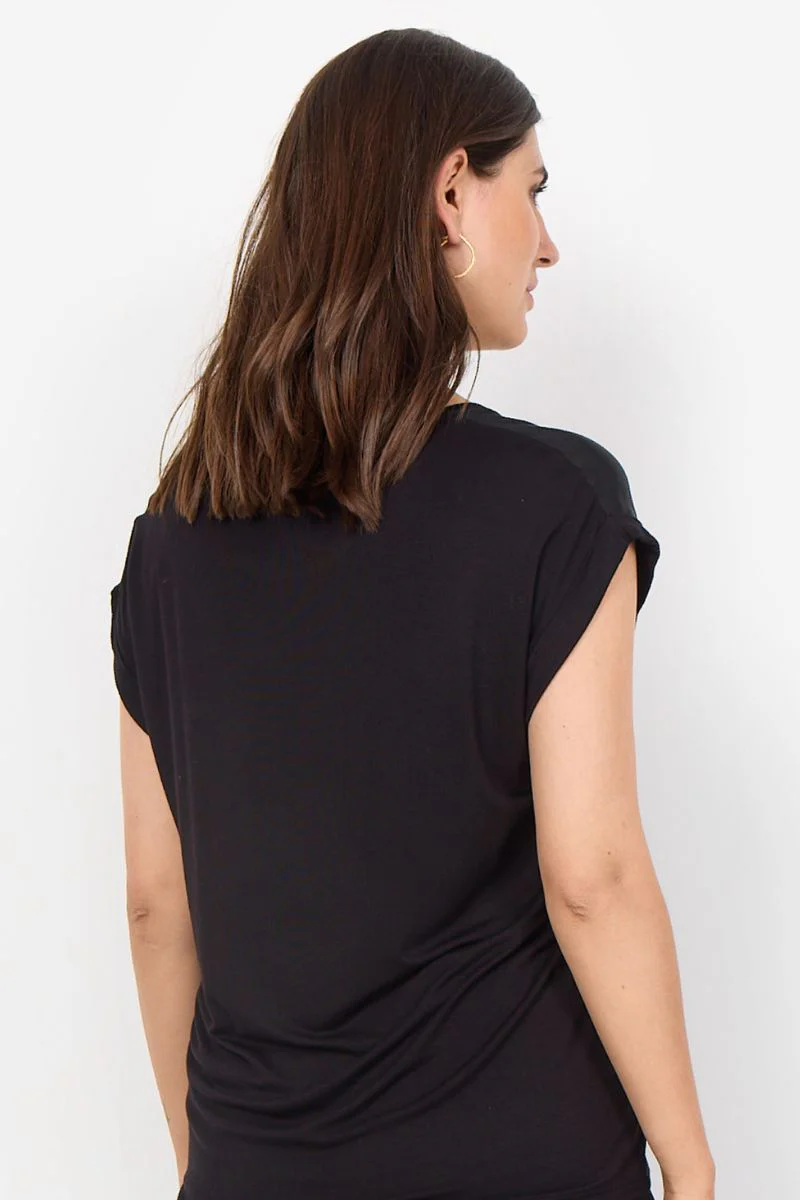 Lia Top | Sort | T-shirt fra Statebird - Image 4