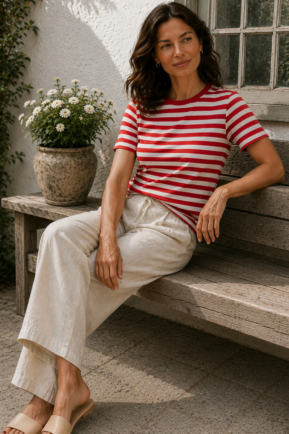 Liana Tee 211647 | True Red W. Star Off-White | T-Shirt fra Freequent - Image 10
