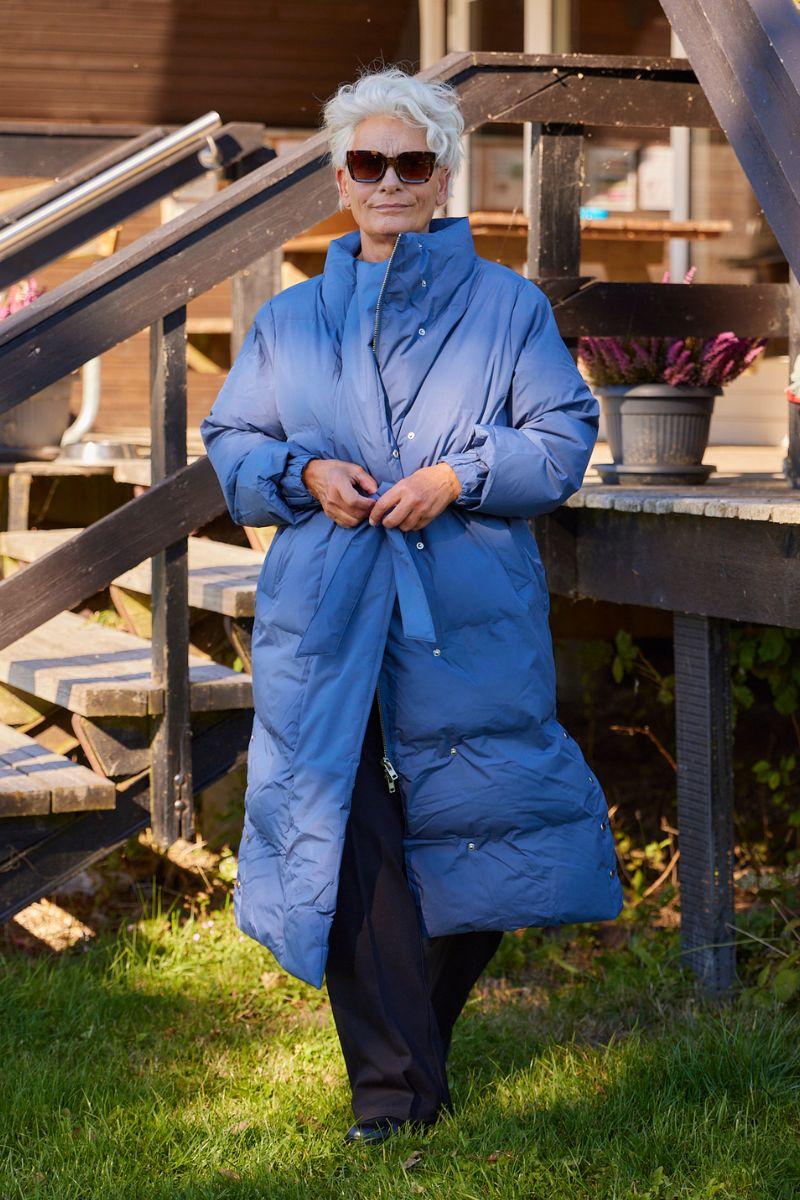 Lilly Long coat | Mørkeblå | Frakke fra French Laundry - Image 2