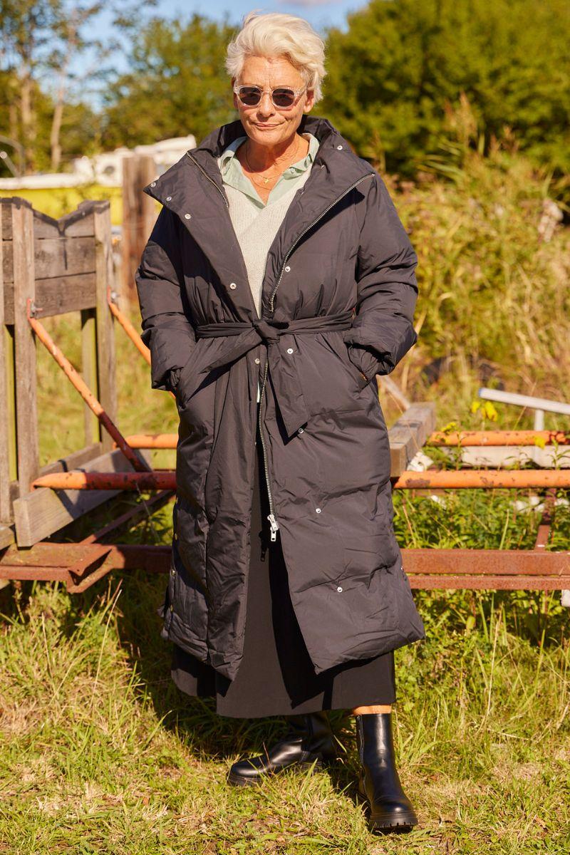 Lilly Long coat | Sort | Frakke fra French Laundry - Image 2