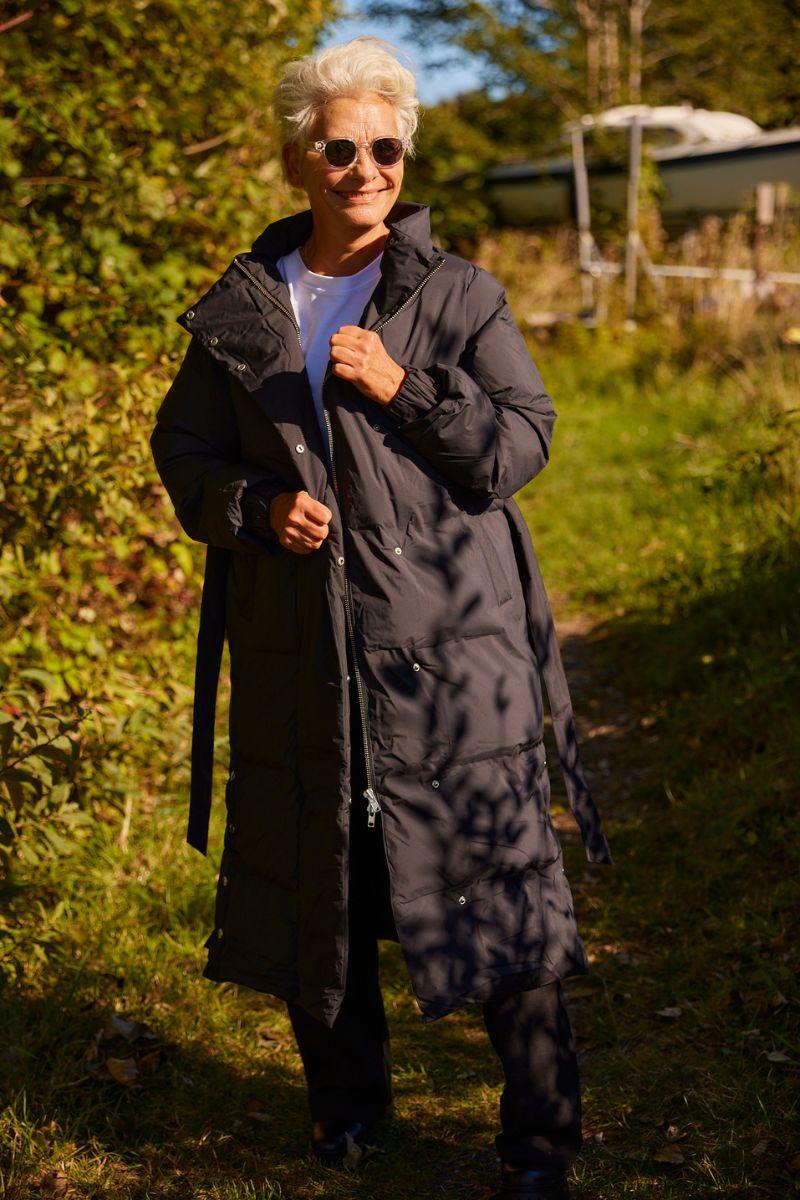 Lilly Long coat | Sort | Frakke fra French Laundry - Image 7