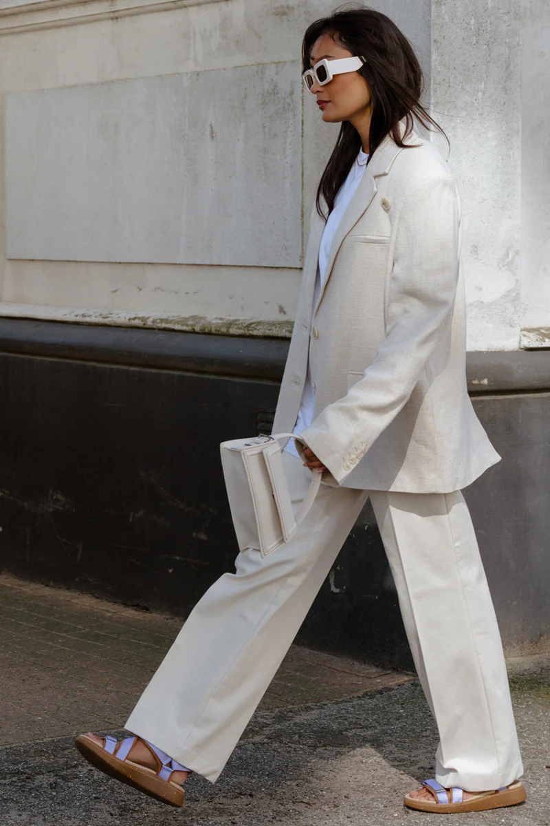 Line Cross | Orchid/Brown Sugar | Sandal fra Woden - Image 5