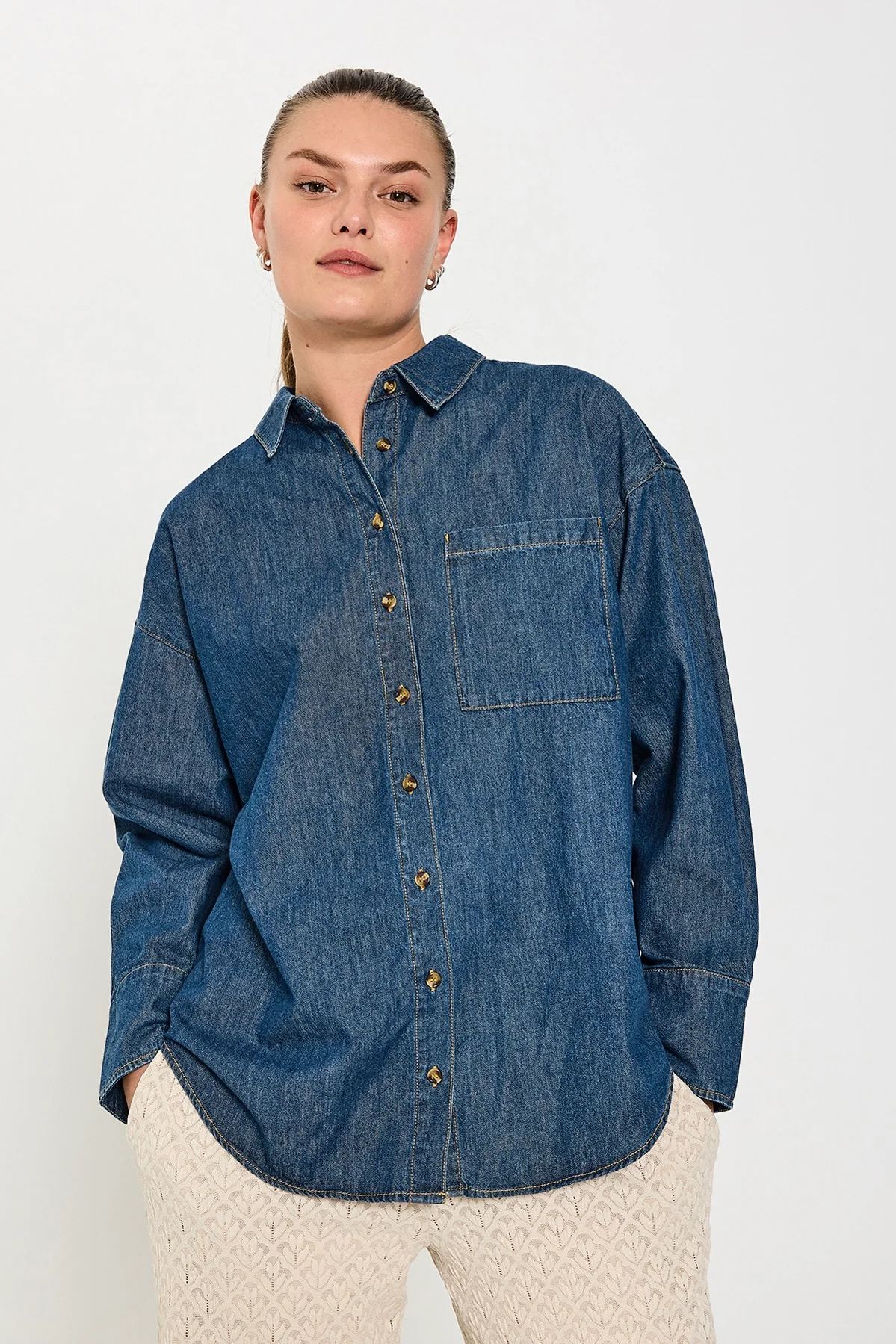 Lisea Shirt 205483 | Medium Blue Denim | Skjorte fra Freequent - Image 7
