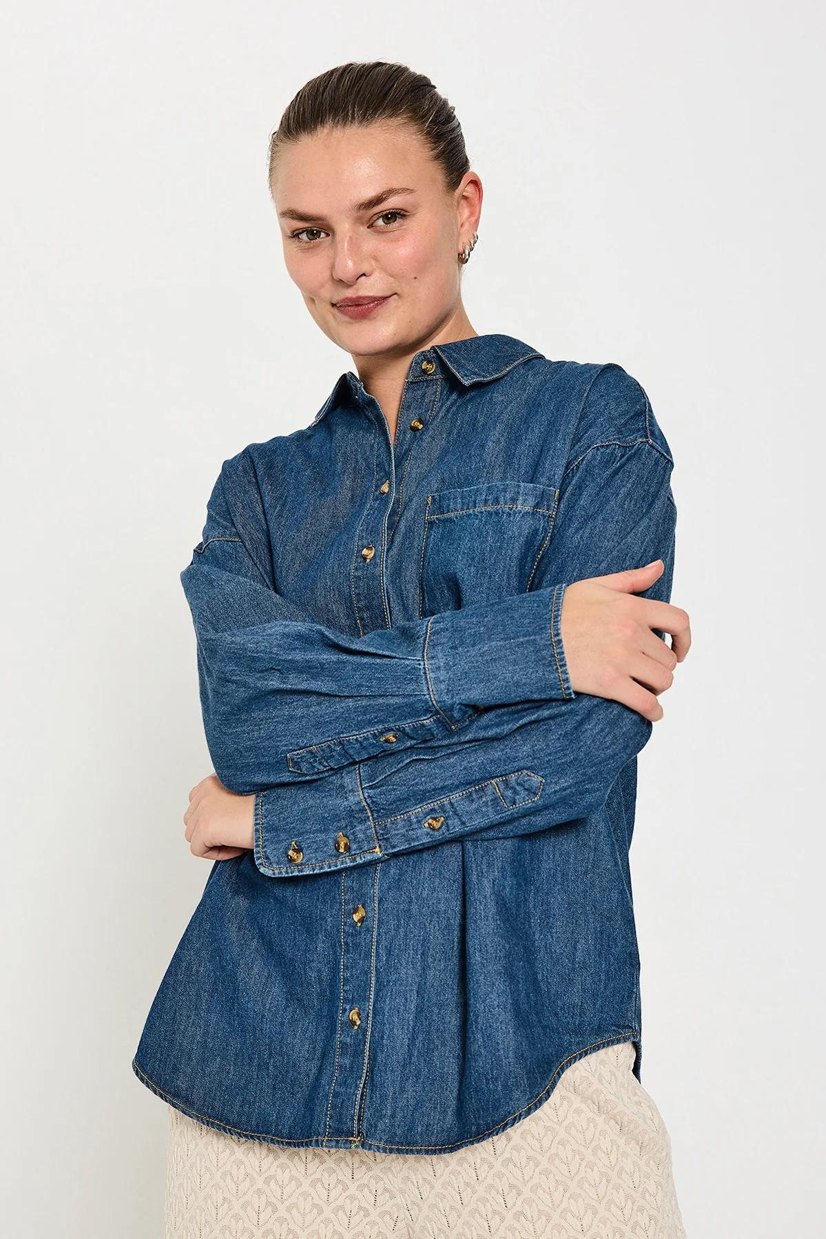Lisea Shirt 205483 | Medium Blue Denim | Skjorte fra Freequent - Image 9