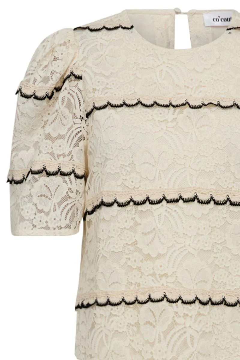 Lora Lace Blouse 35635 | Off white | Bluse fra Co'couture - Image 2