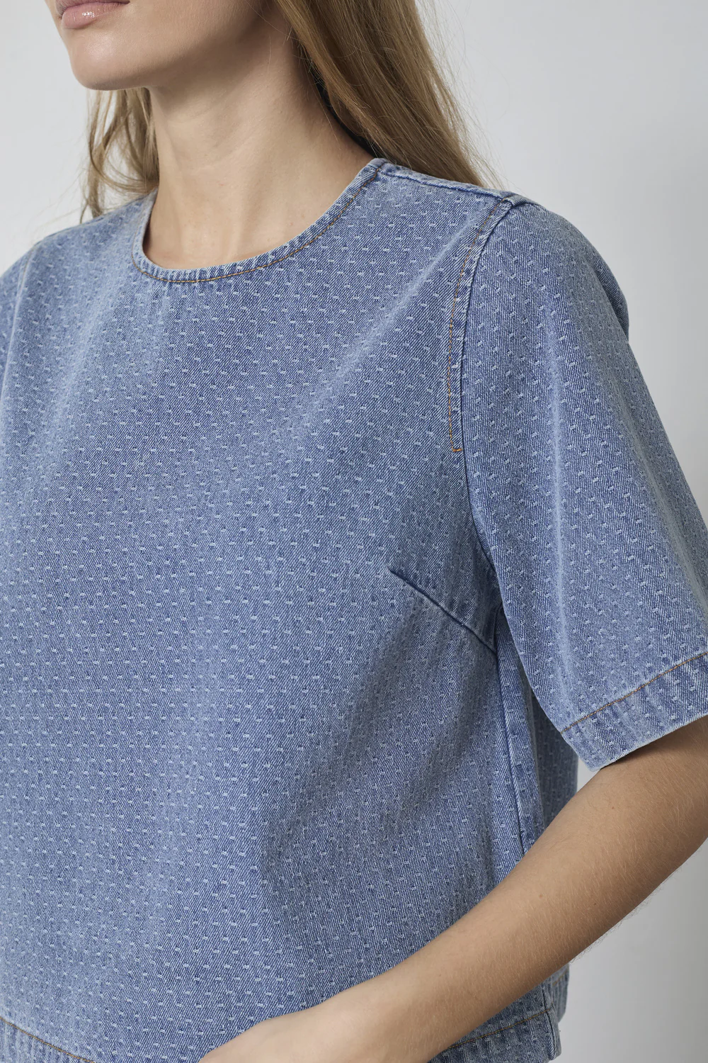 Lova Denim SS Blouse 45080 | Denim blue | Top fra Co'couture - Image 4