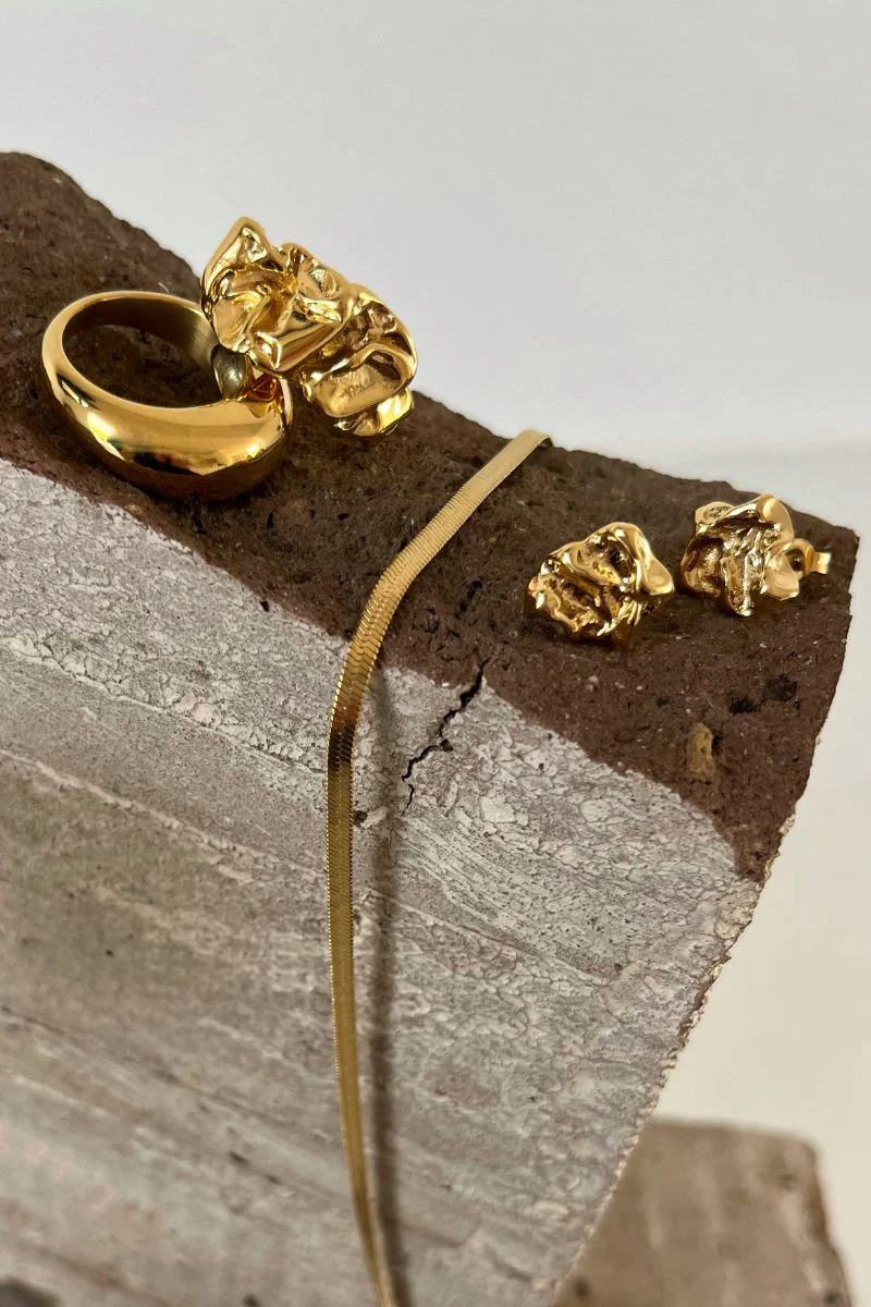 Love Tap Treasure Earrings | Forgyldt | Øreringe fra Birdsong - Image 2
