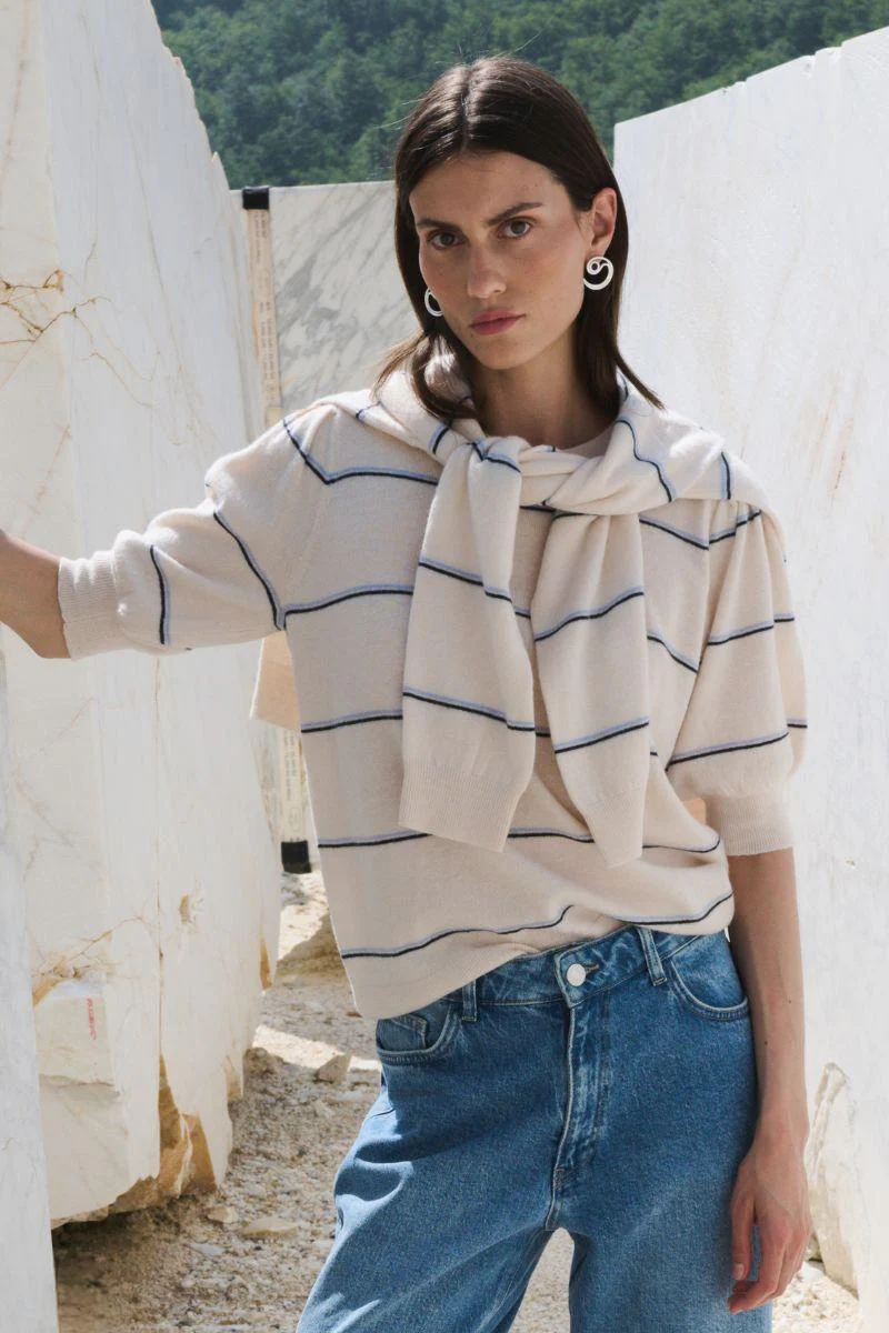 Ismaila 18 | Turtledove Combi | Bluse fra Levete Room - Image 3