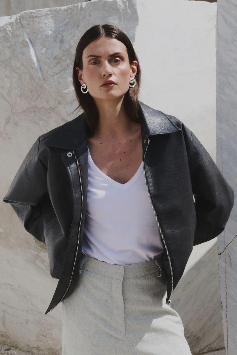 Paloma 2 | White | T-Shirt fra Levete Room - Image 3