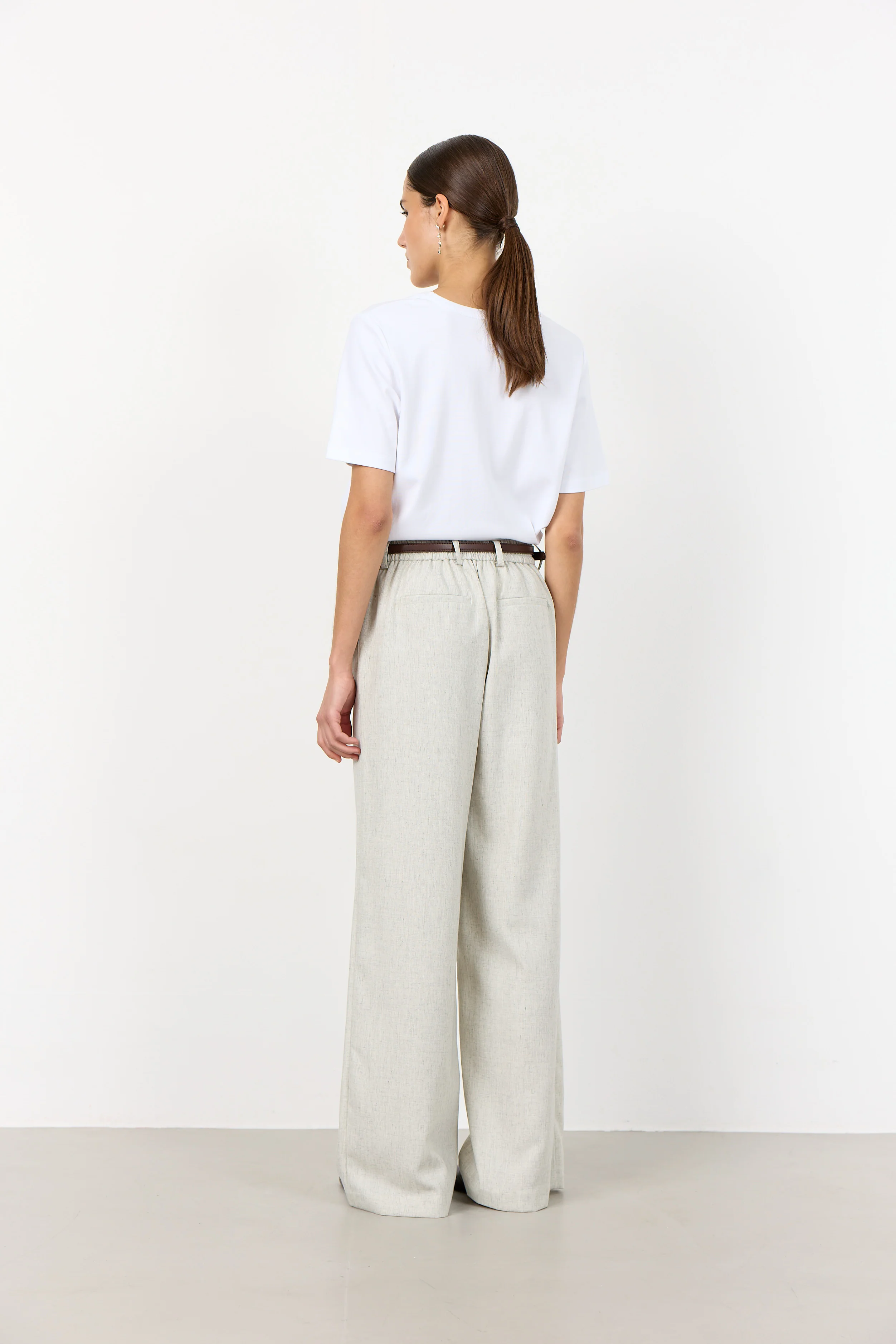 Paloma 2 | White | T-Shirt fra Levete Room - Image 9
