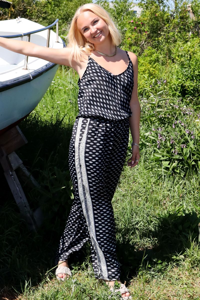 Luna Ella jumpsuit | Black Tulip | Kjole fra Black Colour - Image 2