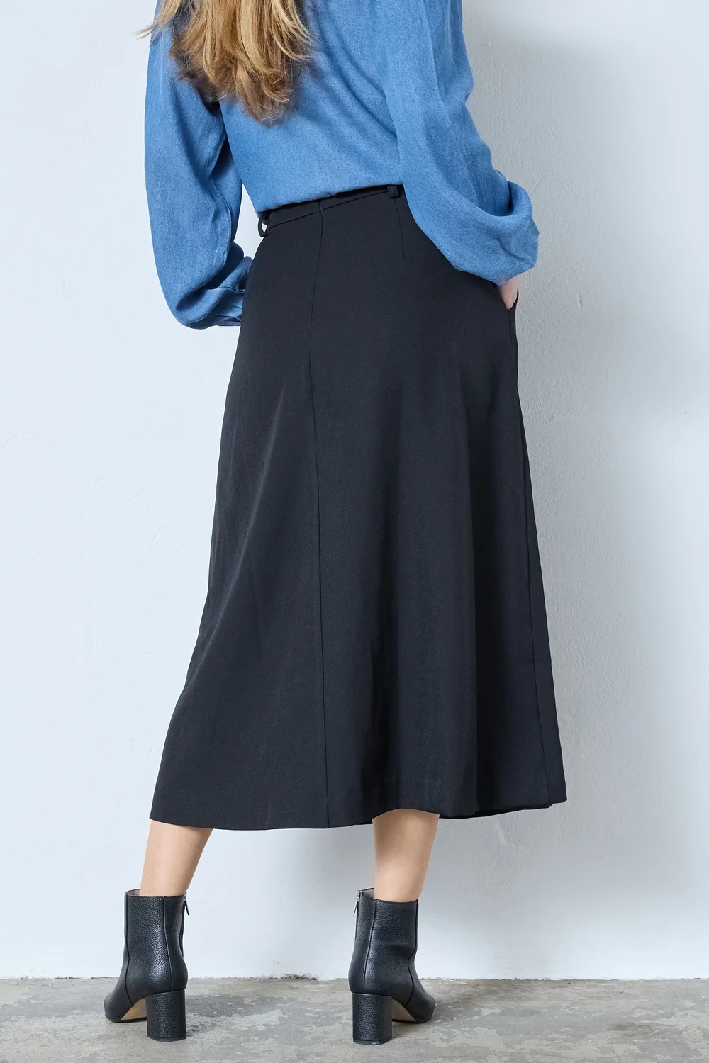 Luna Pocket Pleat Skirt 34222 | Black | Nederdel fra Co'couture - Image 4