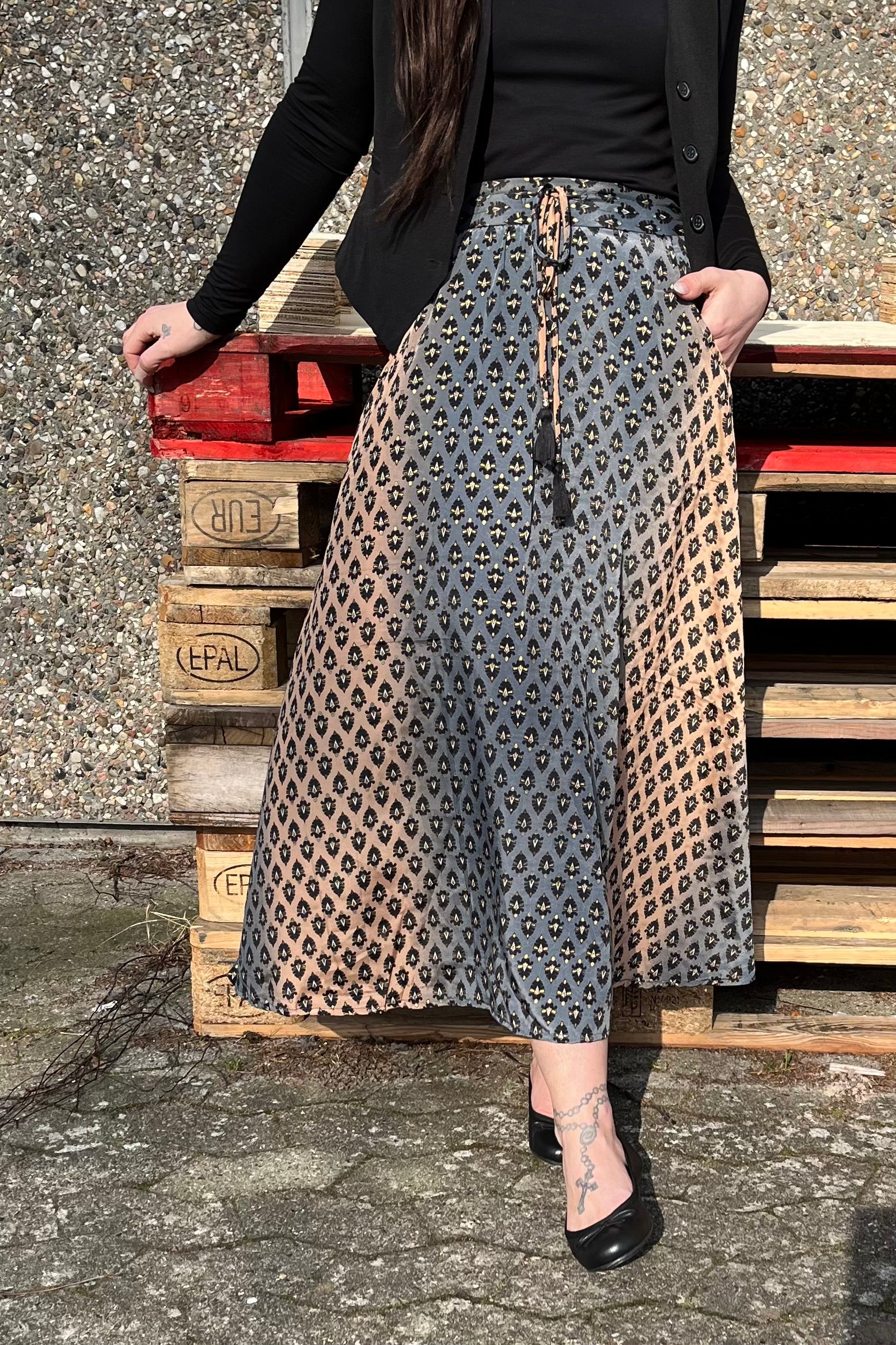 Luna Regular Skirt | Semistone Grey | Black Colour - Image 5