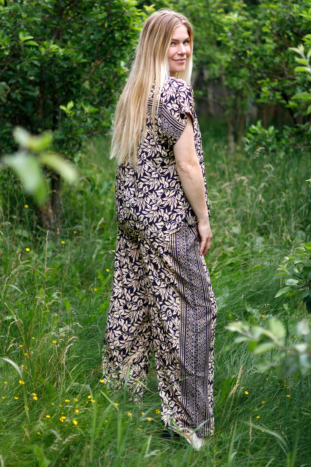 Luna Straight Pant | Sahara Moon | Bukser fra Black Colour - Image 2