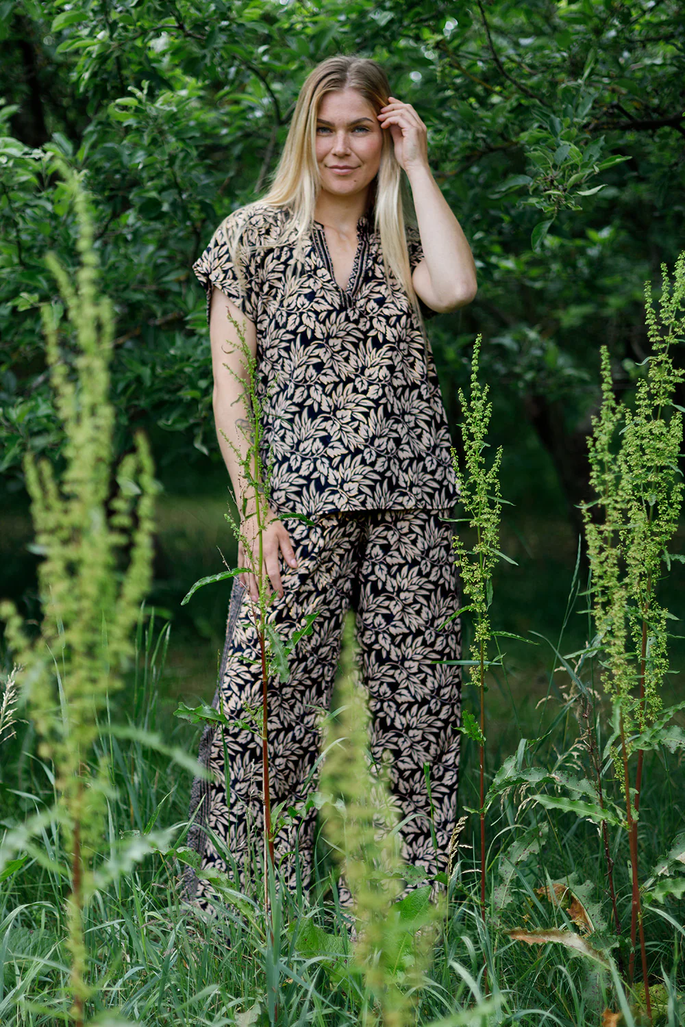 Luna Straight Pant | Sahara Moon | Bukser fra Black Colour - Image 3