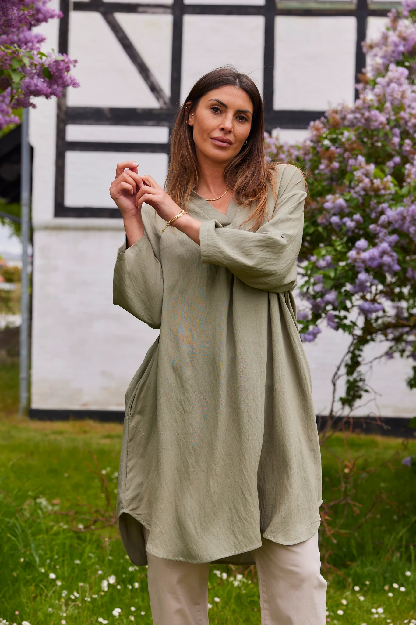 Maja Tunic | Kaki | Kjole fra Atelier C - Image 2