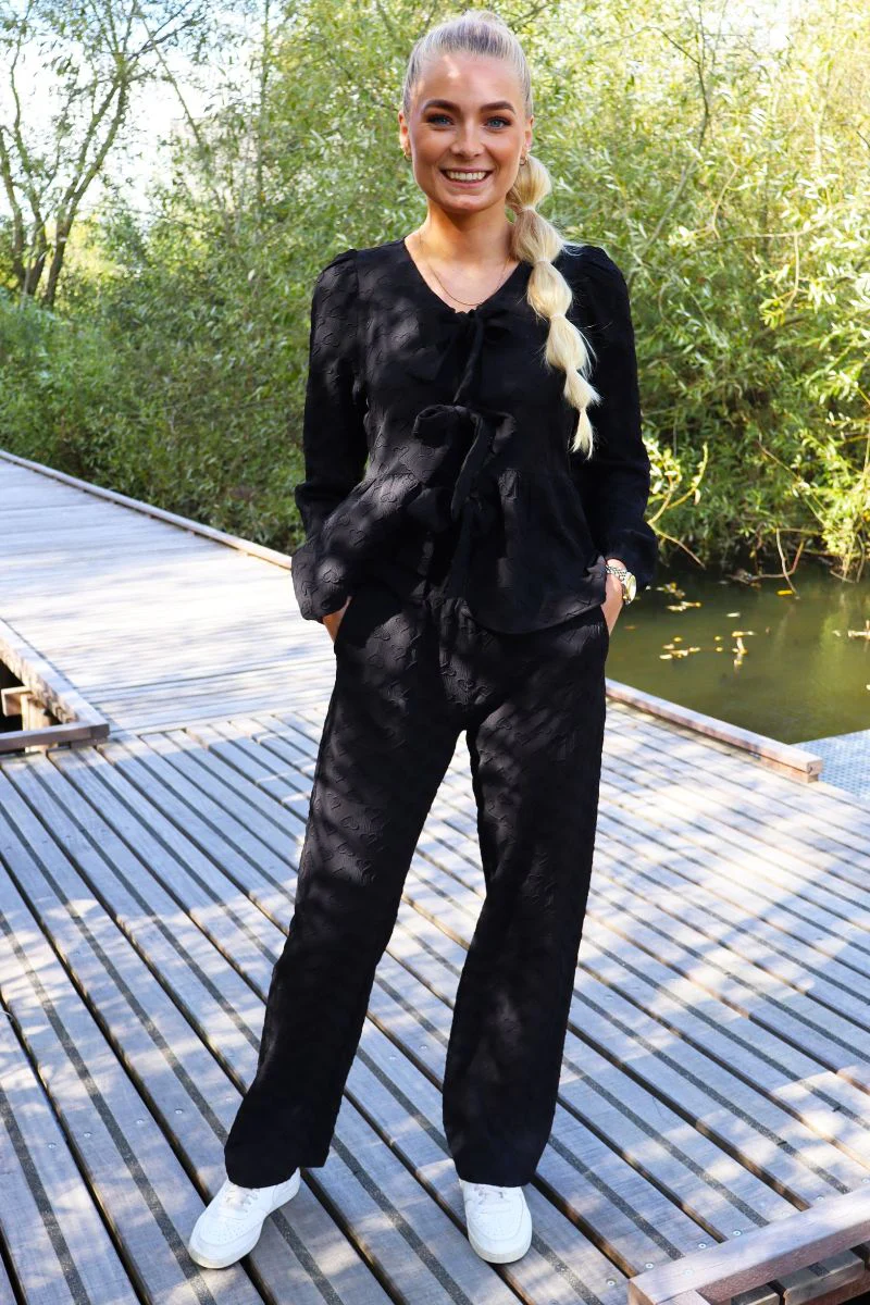 Manni Ls Blouse | Black Heart | Bluse fra Liberté - Image 4
