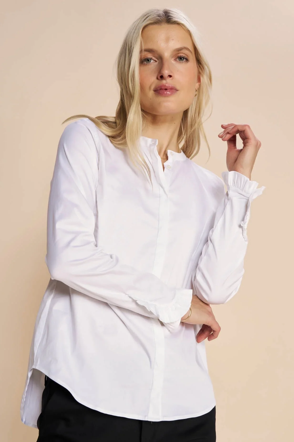 Mattie Sustainable Shirt | White | Skjorte fra Mos Mosh - Image 3