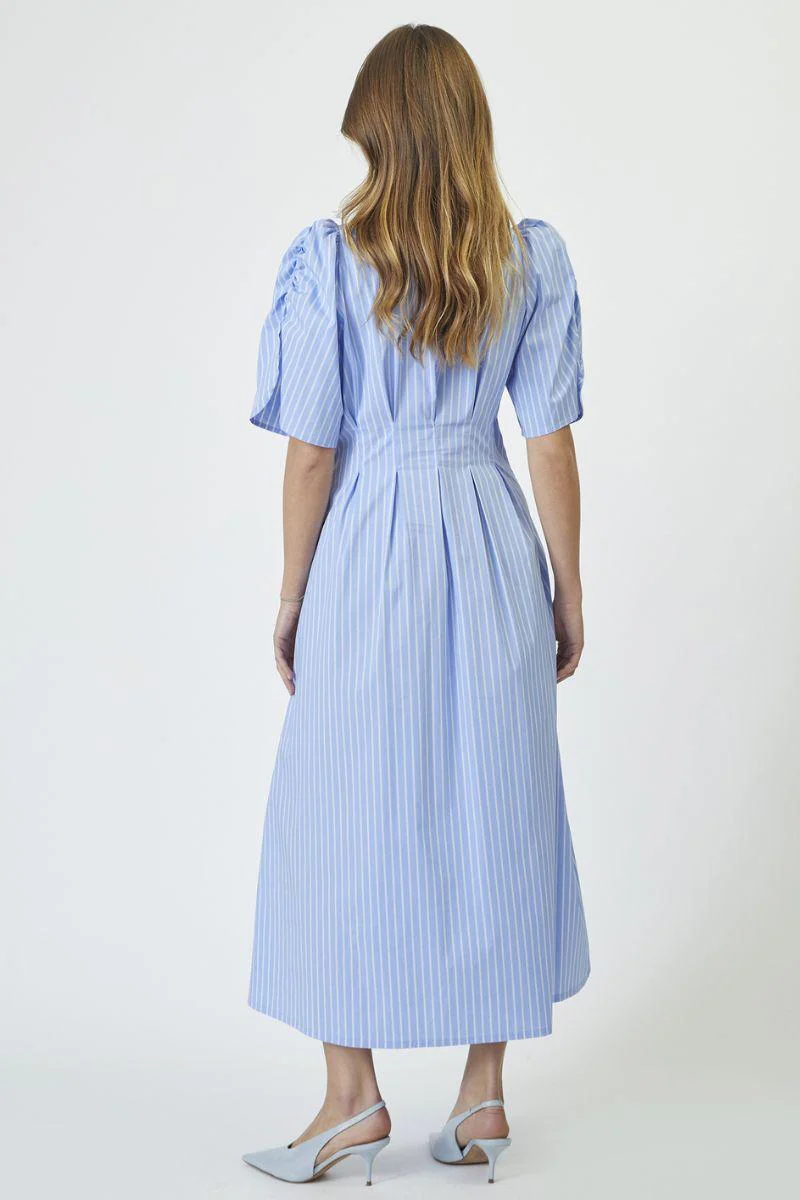 Mica Stripe Pleat Dress 36536 | Pale Blue | Kjole fra Co'couture - Image 5