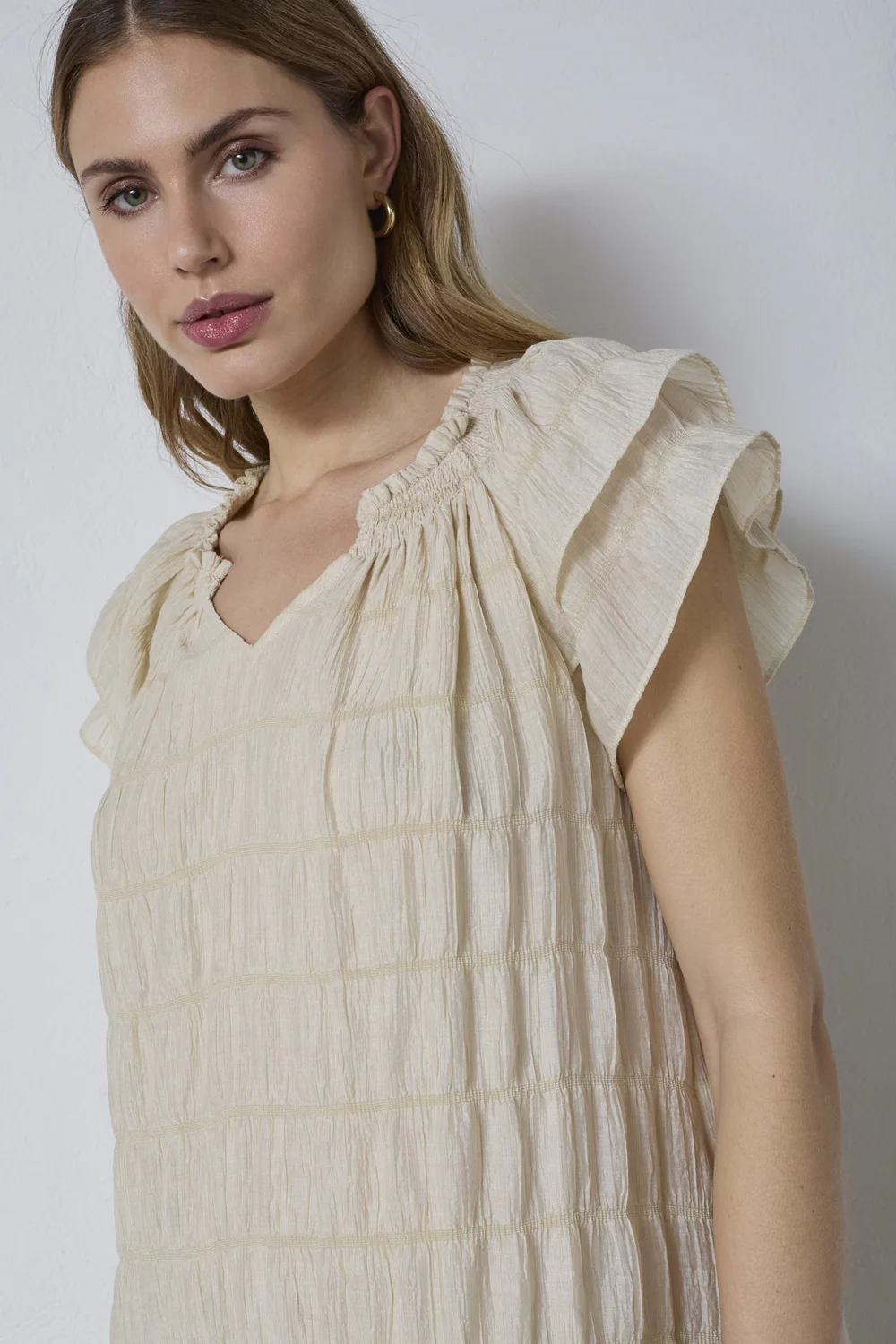 Michacc Sunrise Crop Dress | Bisquit | Kjole fra Co'Couture - Image 3