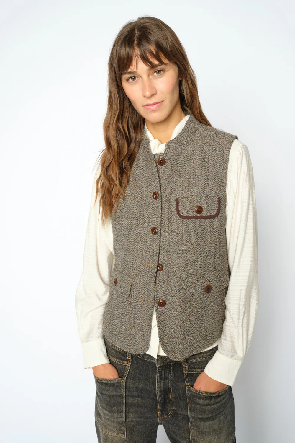Abigail Utah Vest | Dark Camel | Vest fra Mos Mosh