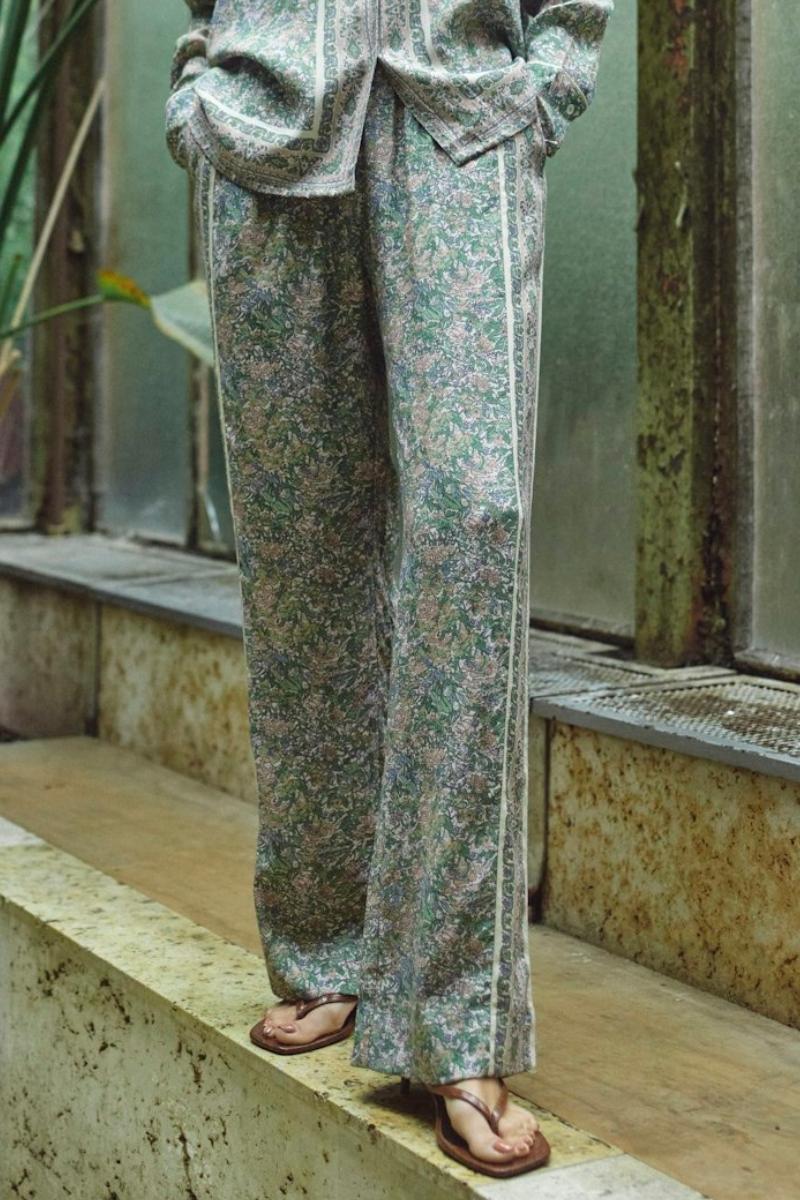 Bala Flowish Orchid Pant Regular | Turf Green | Bukser fra Mos Mosh - Image 4