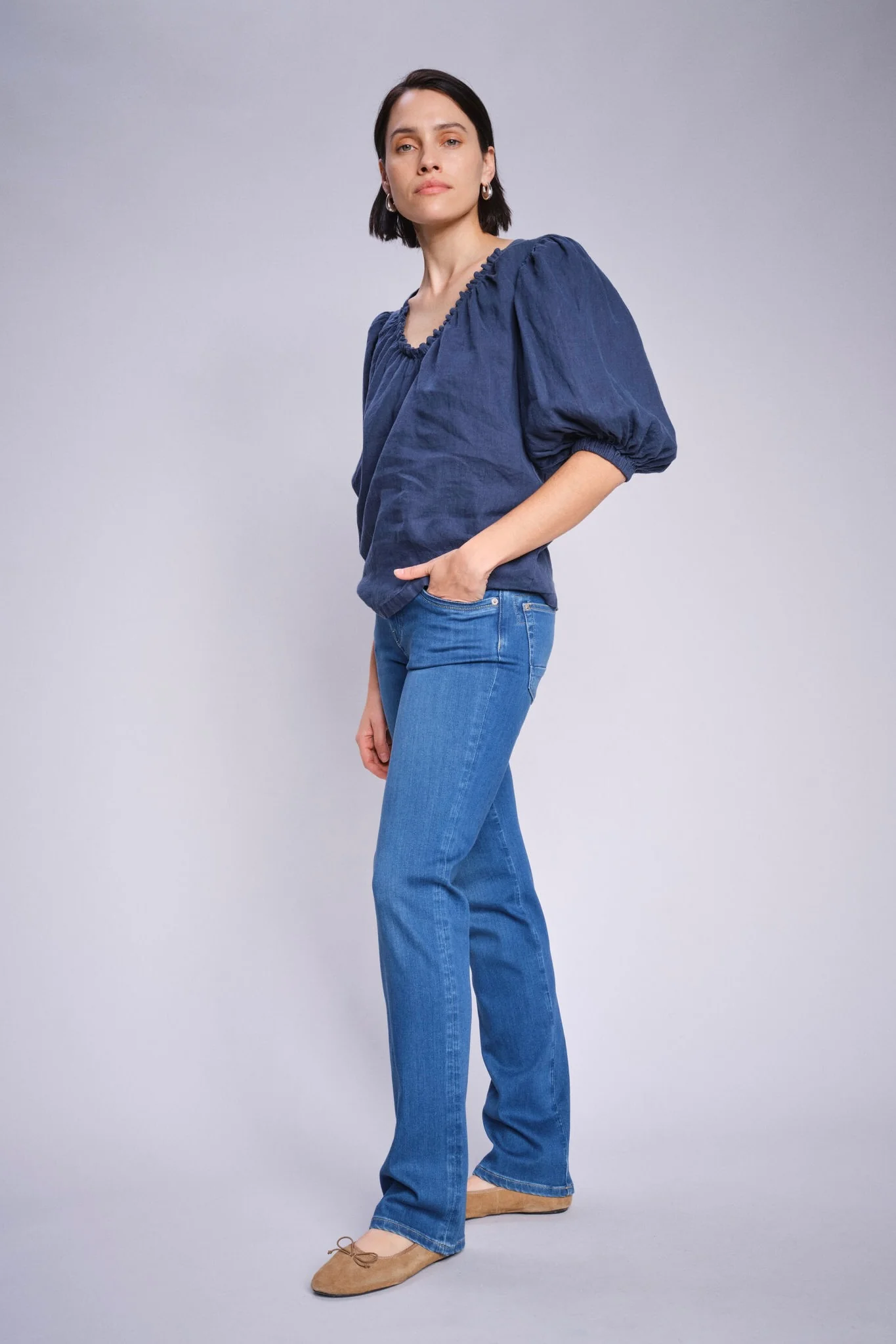 Carla Naomi Deluxe Jeans 32' | Mid Blue | Jeans fra Mos Mosh - Image 2