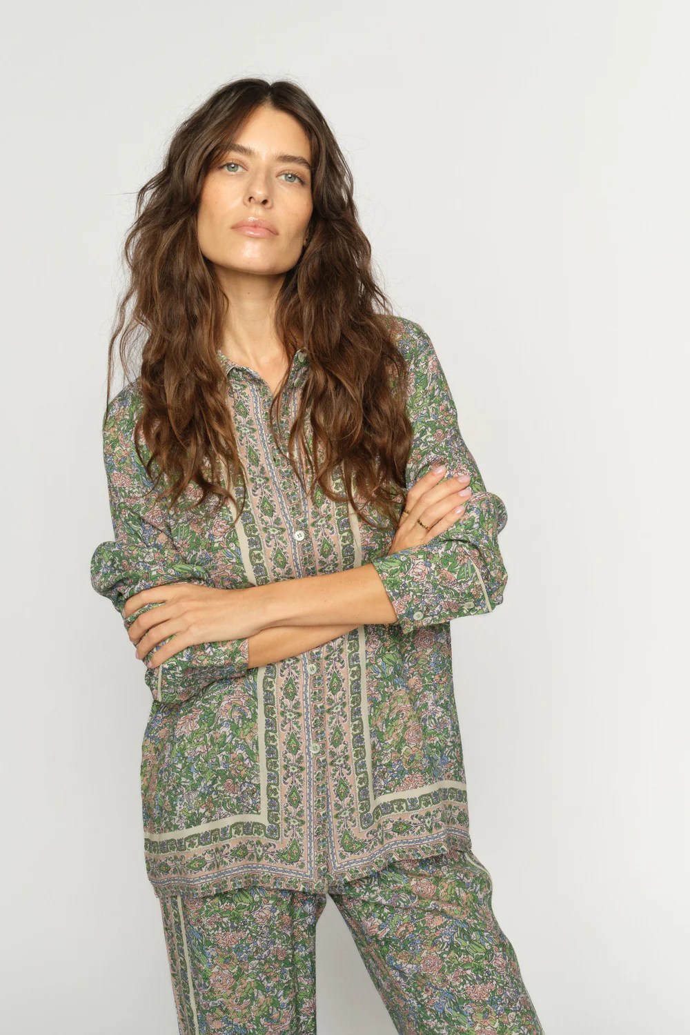 Kana Flowish Orchid Shirt | Turf Green | Skjorte fra Mos Mosh