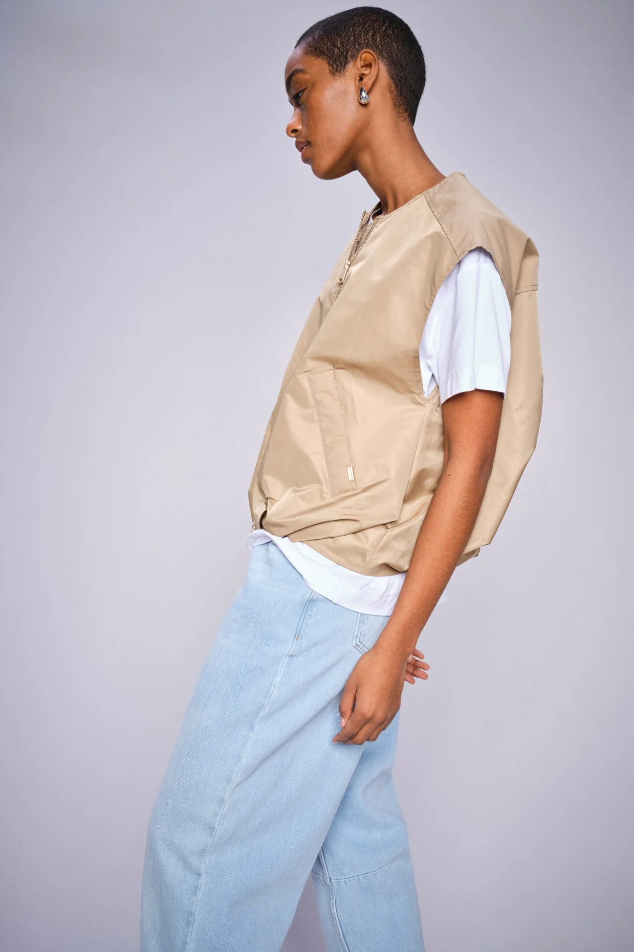 Kura Solid Waistcoat | Sesame | Vest fra Mos Mosh - Image 11