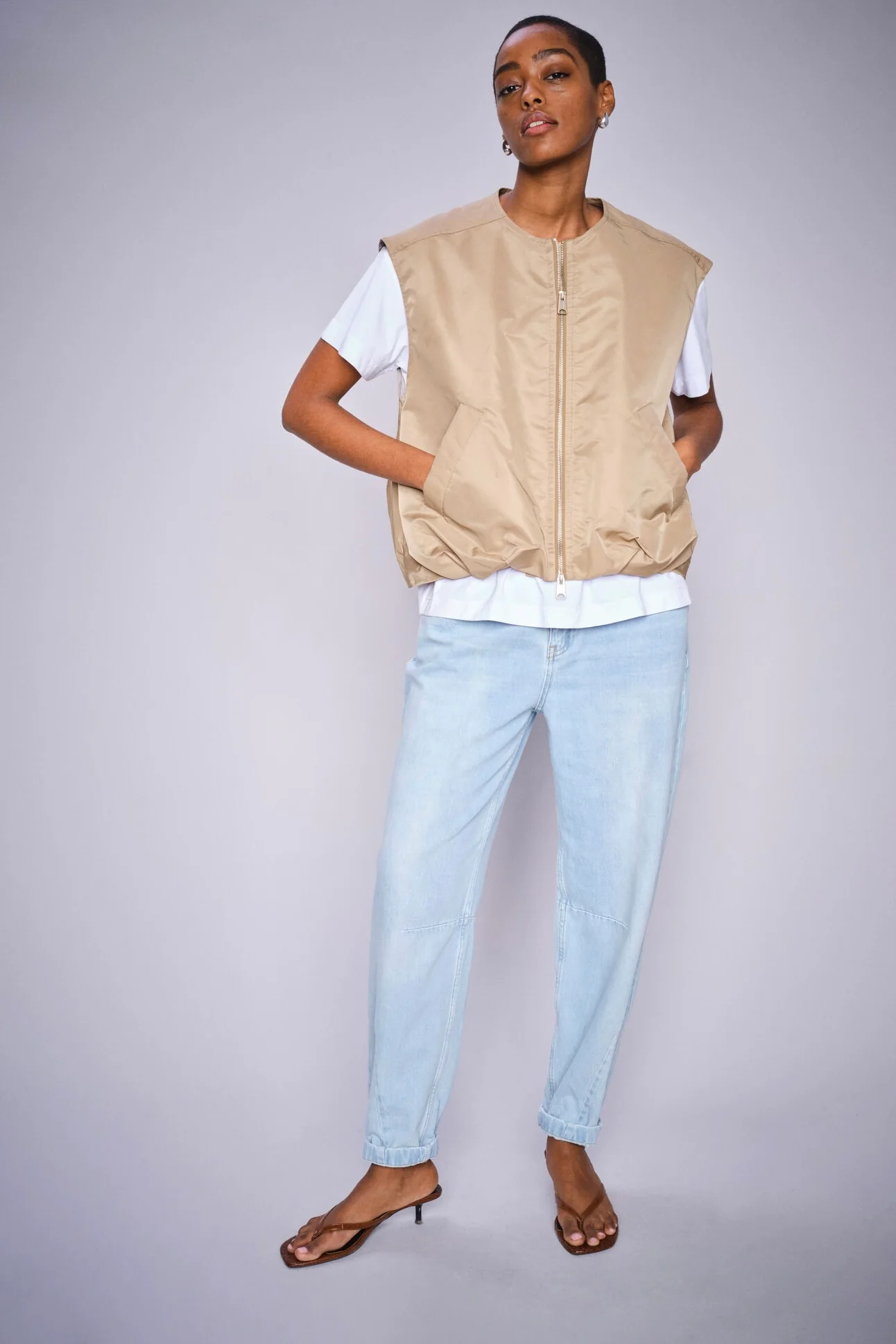 Kura Solid Waistcoat | Sesame | Vest fra Mos Mosh - Image 12