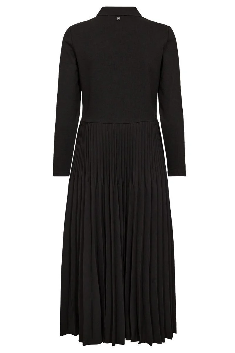 Maike Pleat Dress | Black | Kjole fra Mos Mosh - Image 6
