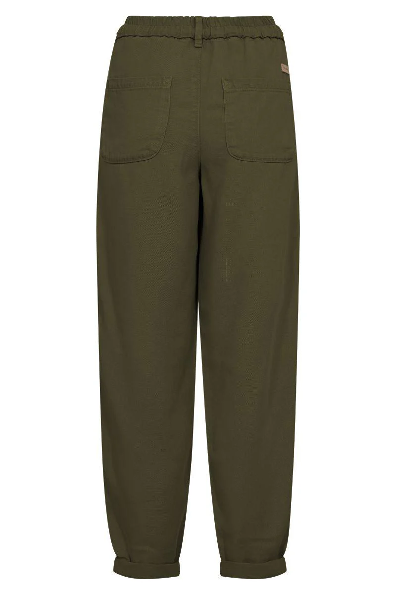 Maison Stalom Pant Ankle | Olive Night | Bukser fra Mos Mosh - Image 2