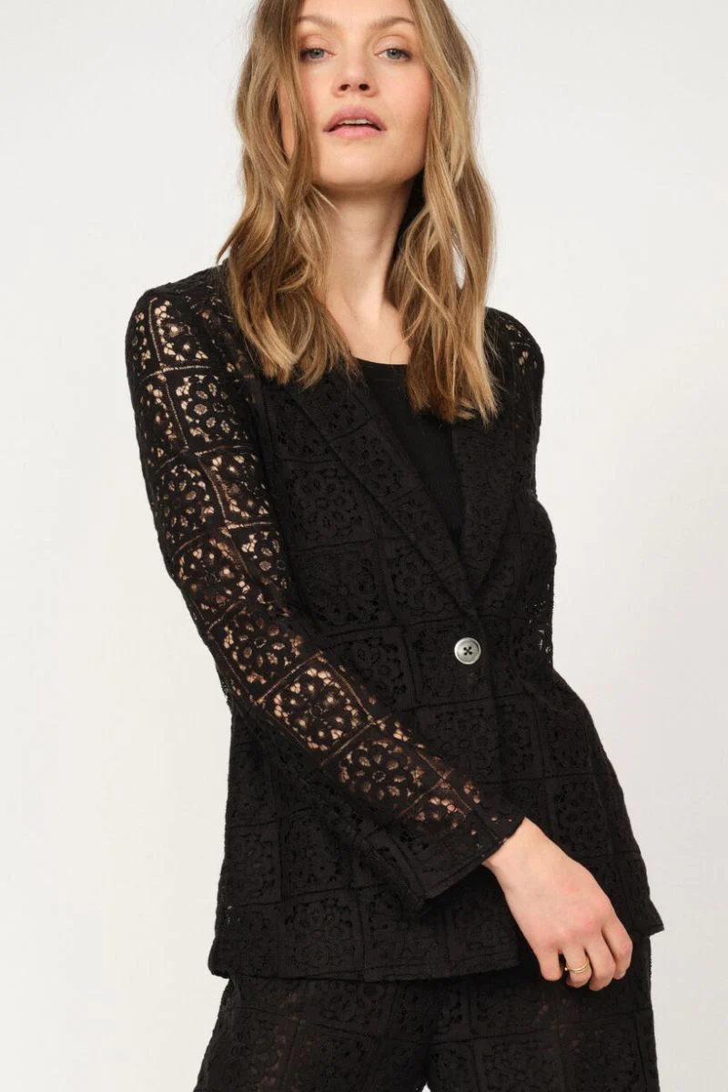 Maliet Phera Blazer | Black | Blazer fra Mos Mosh